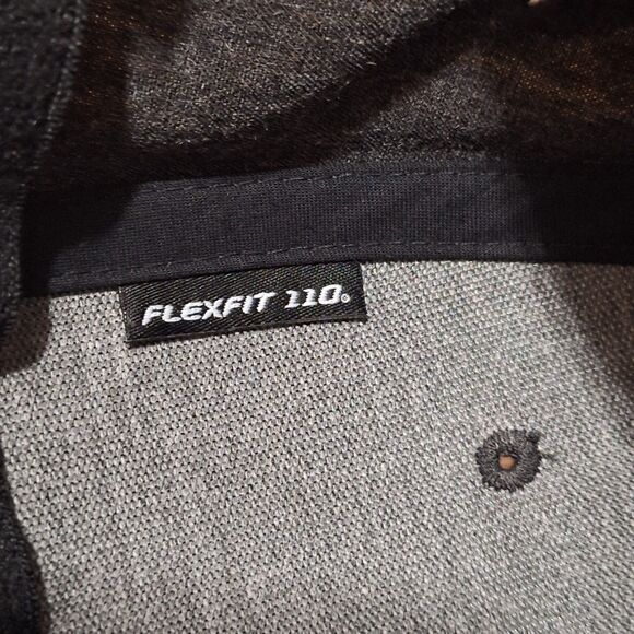 Travis Mathew Corduroy Bill Snap Back Baseball Cap Flex Fit 110 Yupoong Golf Hat - Picture 8 of 11